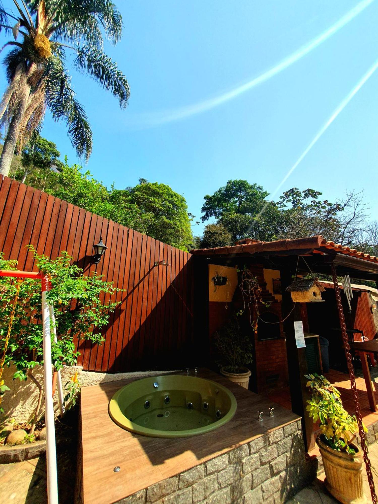Aconchego De Itaipava - Casa De 3 Quartos, Equipada, Area Kids, Jacuzzi, Pet Friendly, Churrasqueira, Em Meio A Natureza E Proximo Ao Centro Do Bairro Petropolis (Rio de Janeiro) Exterior foto