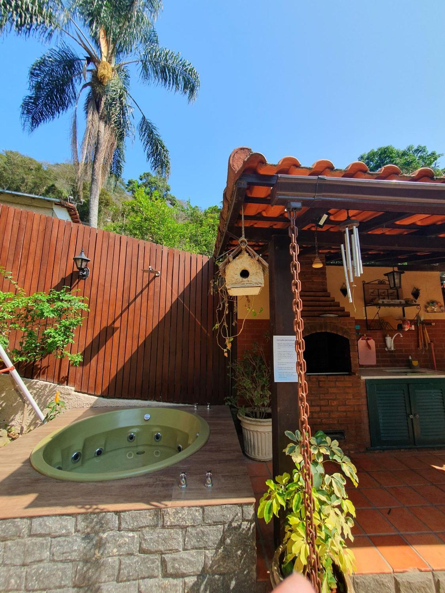 Aconchego De Itaipava - Casa De 3 Quartos, Equipada, Area Kids, Jacuzzi, Pet Friendly, Churrasqueira, Em Meio A Natureza E Proximo Ao Centro Do Bairro Petropolis (Rio de Janeiro) Exterior foto